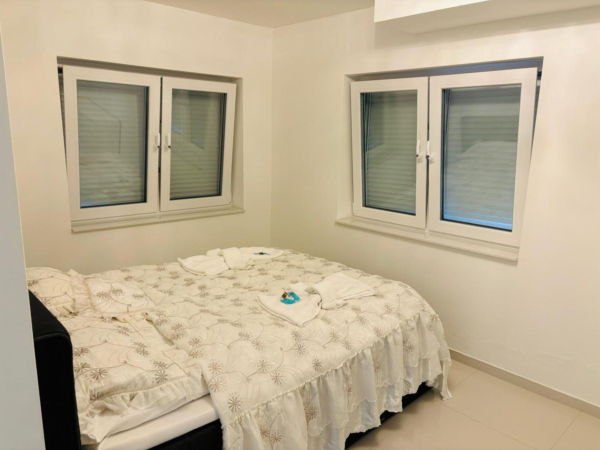 Modern Living In Hamburg-Wandsbek Self Check-In 2X Schlafzimmer 1X Schlafsofa المظهر الخارجي الصورة